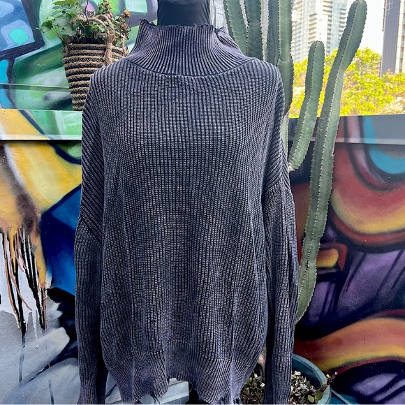 Young Fabulous & Broke Gray Sweater - Picture 3 of 15